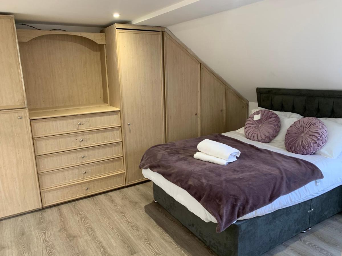 Beautiful All Room En-Suite 4 Bedrooms House , Free Parking, Wifi, Corporate, Contractors, Family Relocation, Contact Us For Long Term Rate Ilford Eksteriør bilde