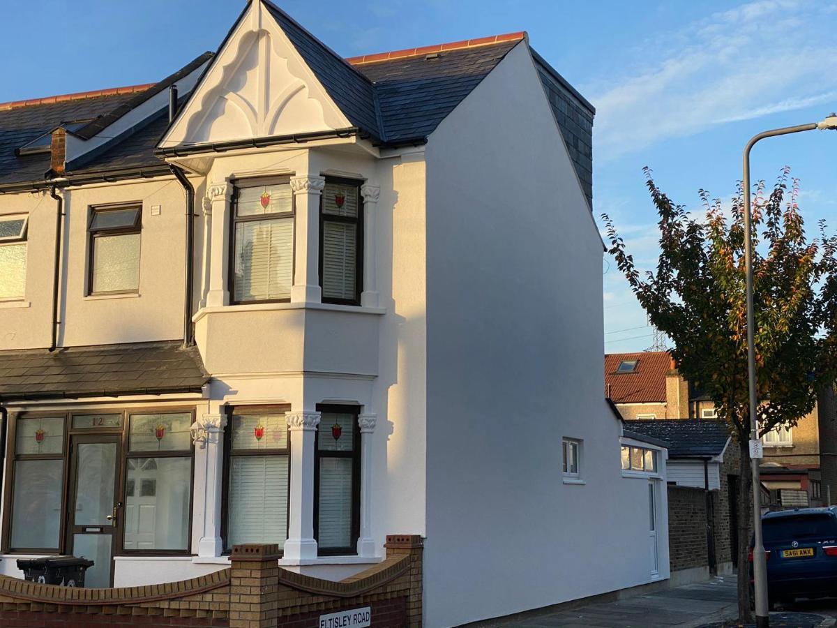 Beautiful All Room En-Suite 4 Bedrooms House , Free Parking, Wifi, Corporate, Contractors, Family Relocation, Contact Us For Long Term Rate Ilford Eksteriør bilde